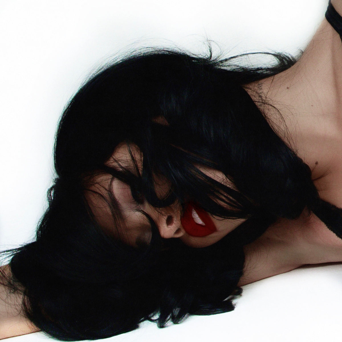 Nessa Barrett - Tough Love album artwork cover