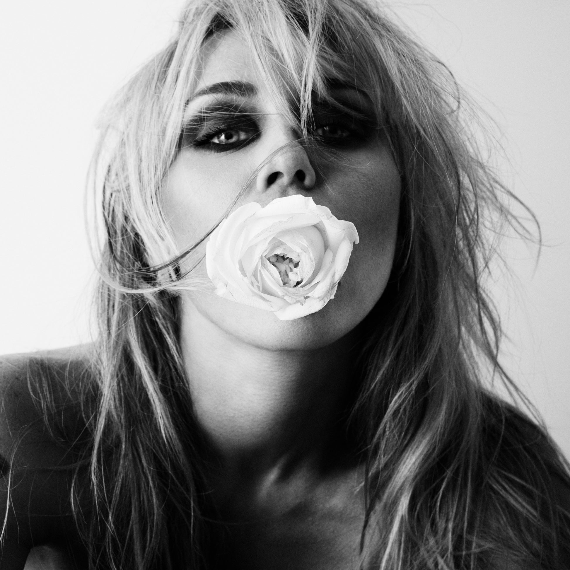 Miley - Bass Persuades (Indie Exclusive, Apple Red LP Vinyl) UPC: 075678583544