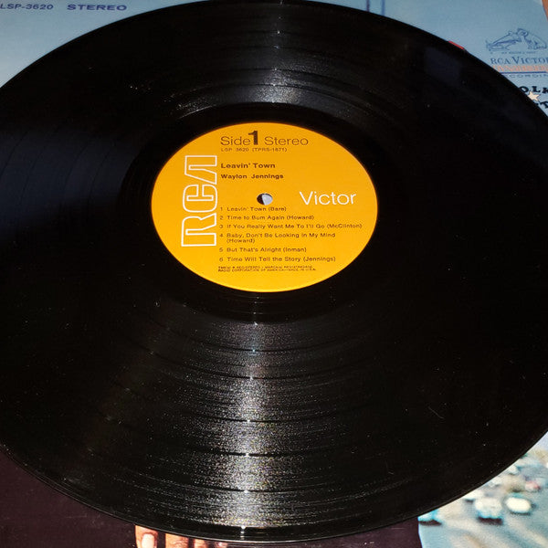 Waylon Jennings : Leavin' Town (LP,Album,Reissue,Stereo)