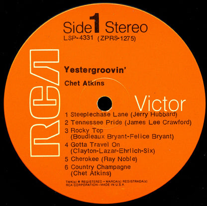 Chet Atkins : Yestergroovin' (LP,Album,Stereo)