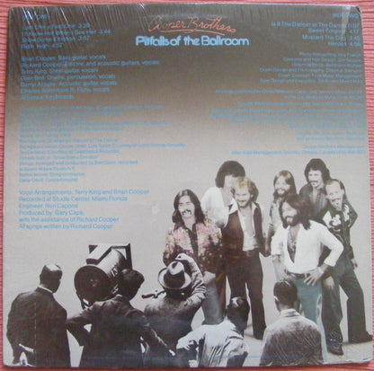Cooper Brothers : Pitfalls Of The Ballroom (LP,Album)