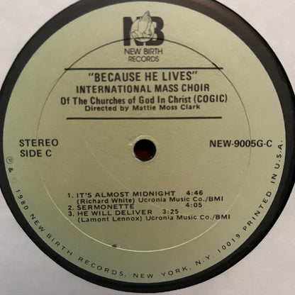 COGIC International Mass Choir Directed By Mattie Moss Clark : Because He Lives (LP,Album)
