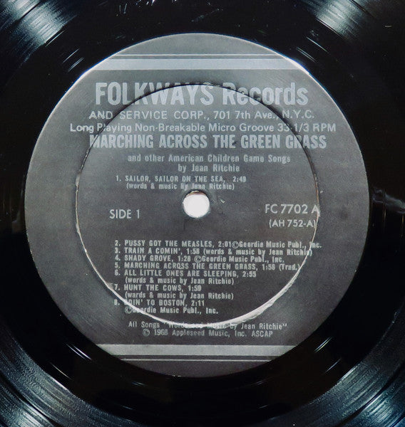Jean Ritchie : Marching Across The Green Grass And Other American Children Game Songs (LP,Album)