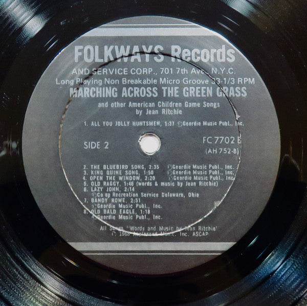 Jean Ritchie : Marching Across The Green Grass And Other American Children Game Songs (LP,Album)
