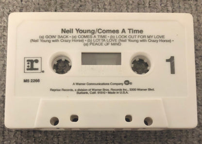 Neil Young : Comes A Time (Cass, Album, RE)