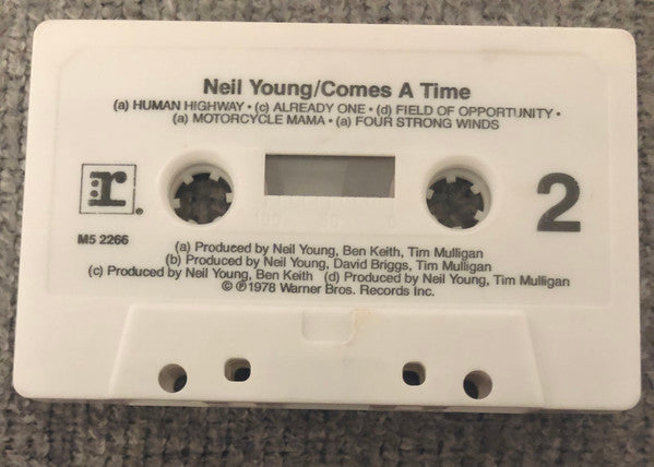 Neil Young : Comes A Time (Cass, Album, RE)